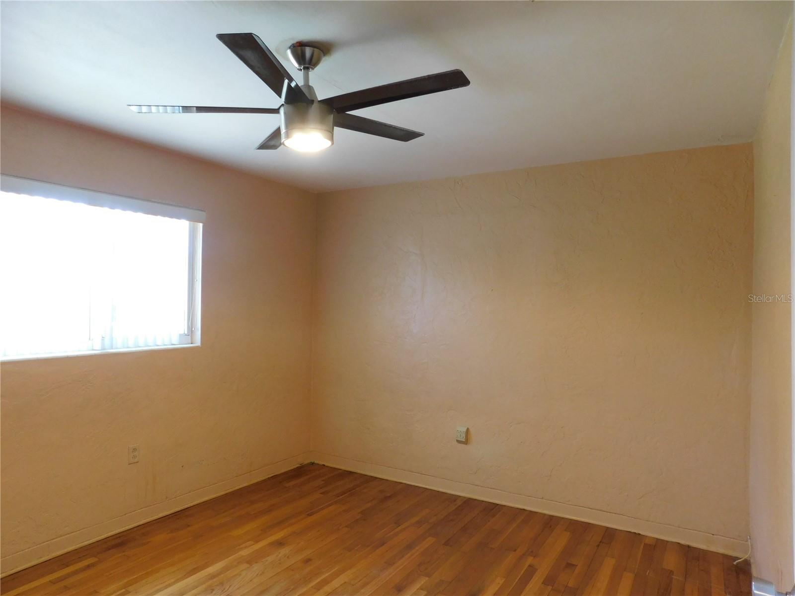 5430 2nd, St Petersburg, FL 33710