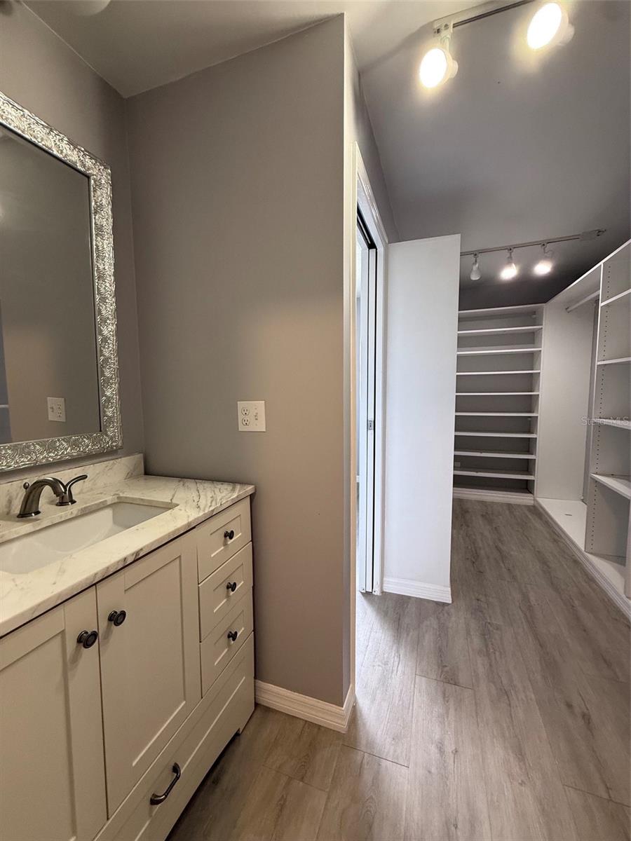 6814 Whitman Unit 6814, Sarasota, FL 34243