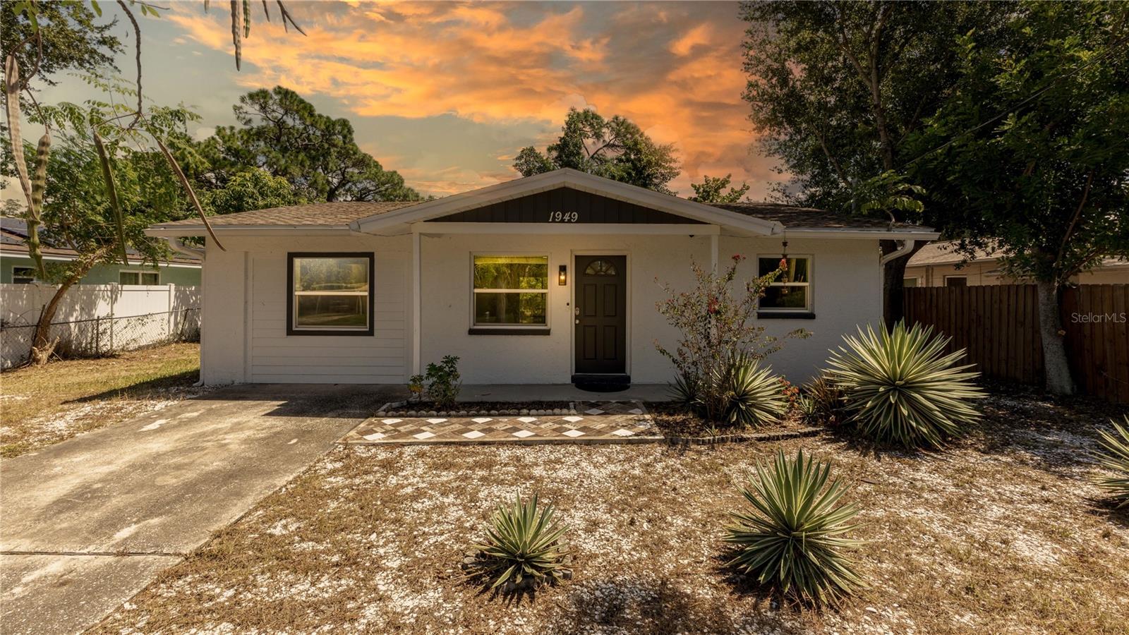 1949 Trotter, Largo, FL 33774