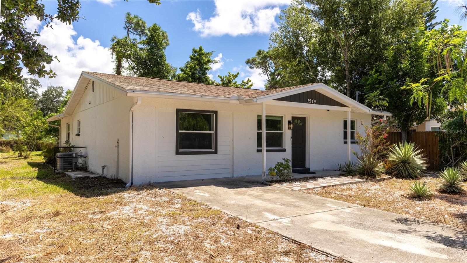 1949 Trotter, Largo, FL 33774