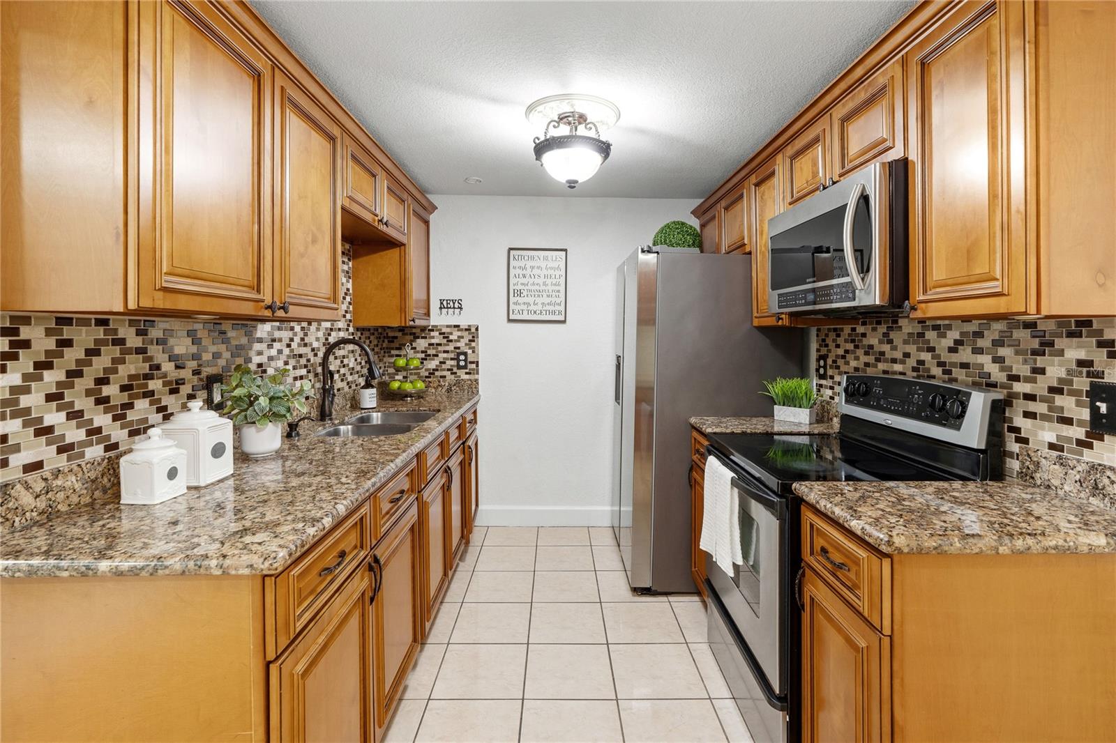 6004 Jean, Tampa, FL 33634