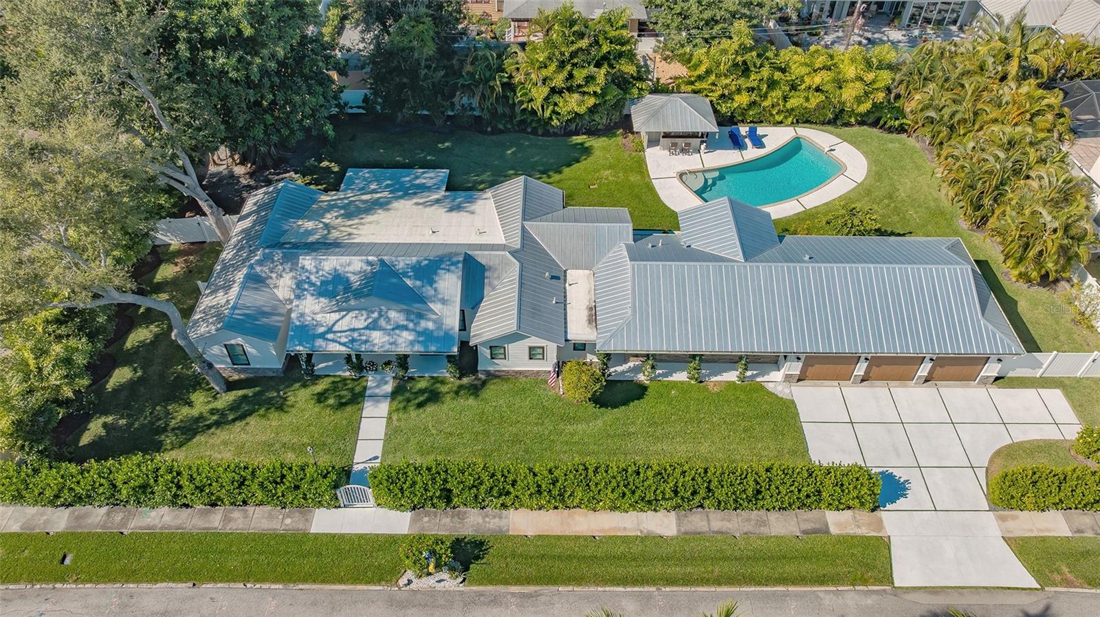 3606 Palonia, Sarasota, FL 34239