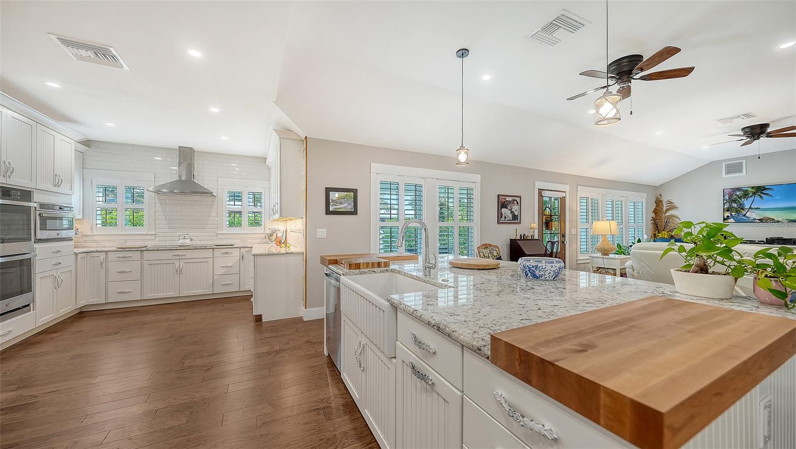 3606 Palonia, Sarasota, FL 34239