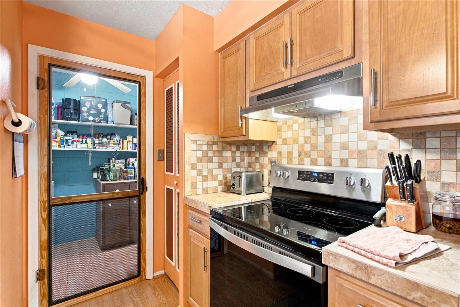 7723 Avonwood, Orlando, FL 32810