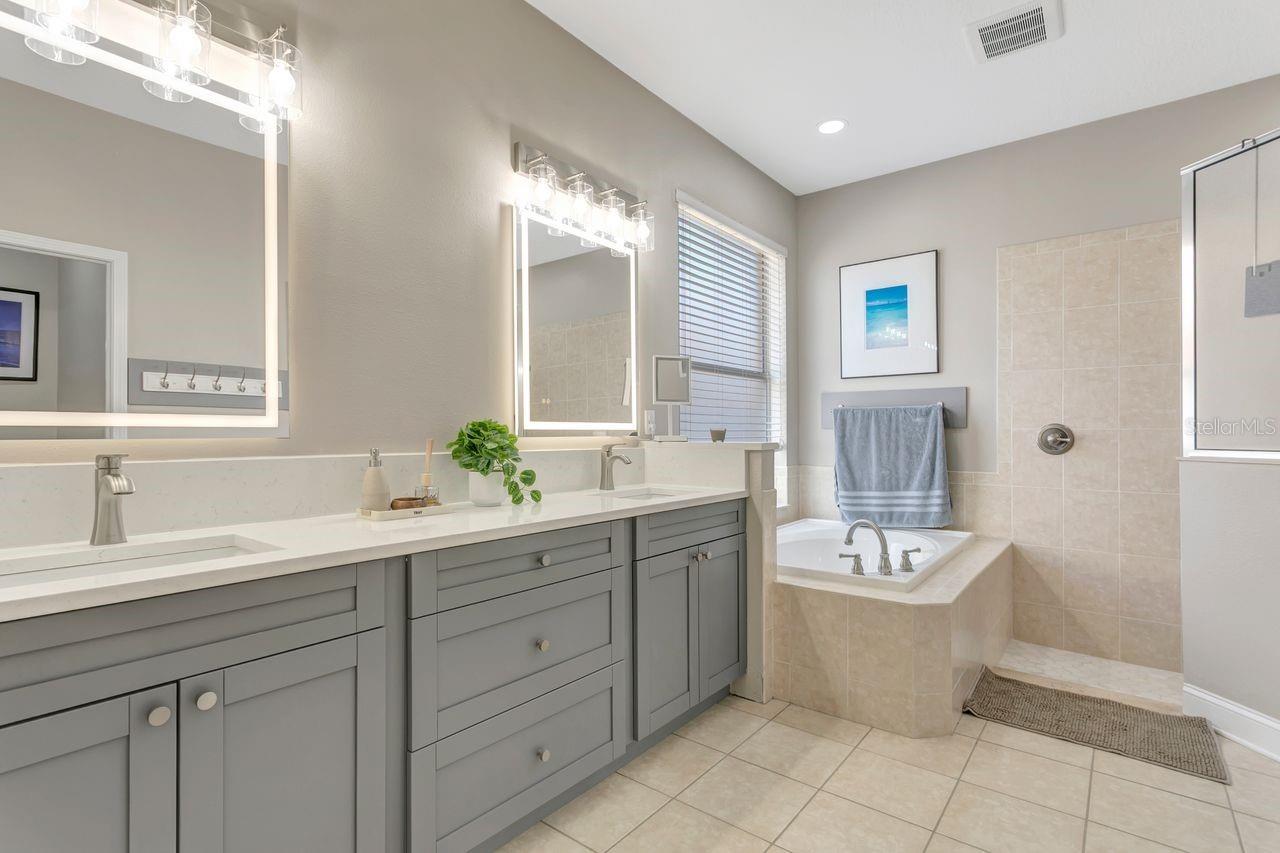 501 Stone Briar, Ruskin, FL 33570