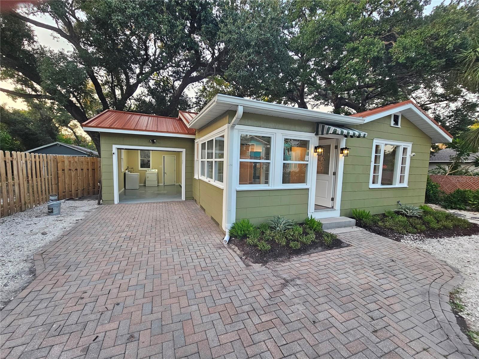 1277 17th, Sarasota, FL 34234