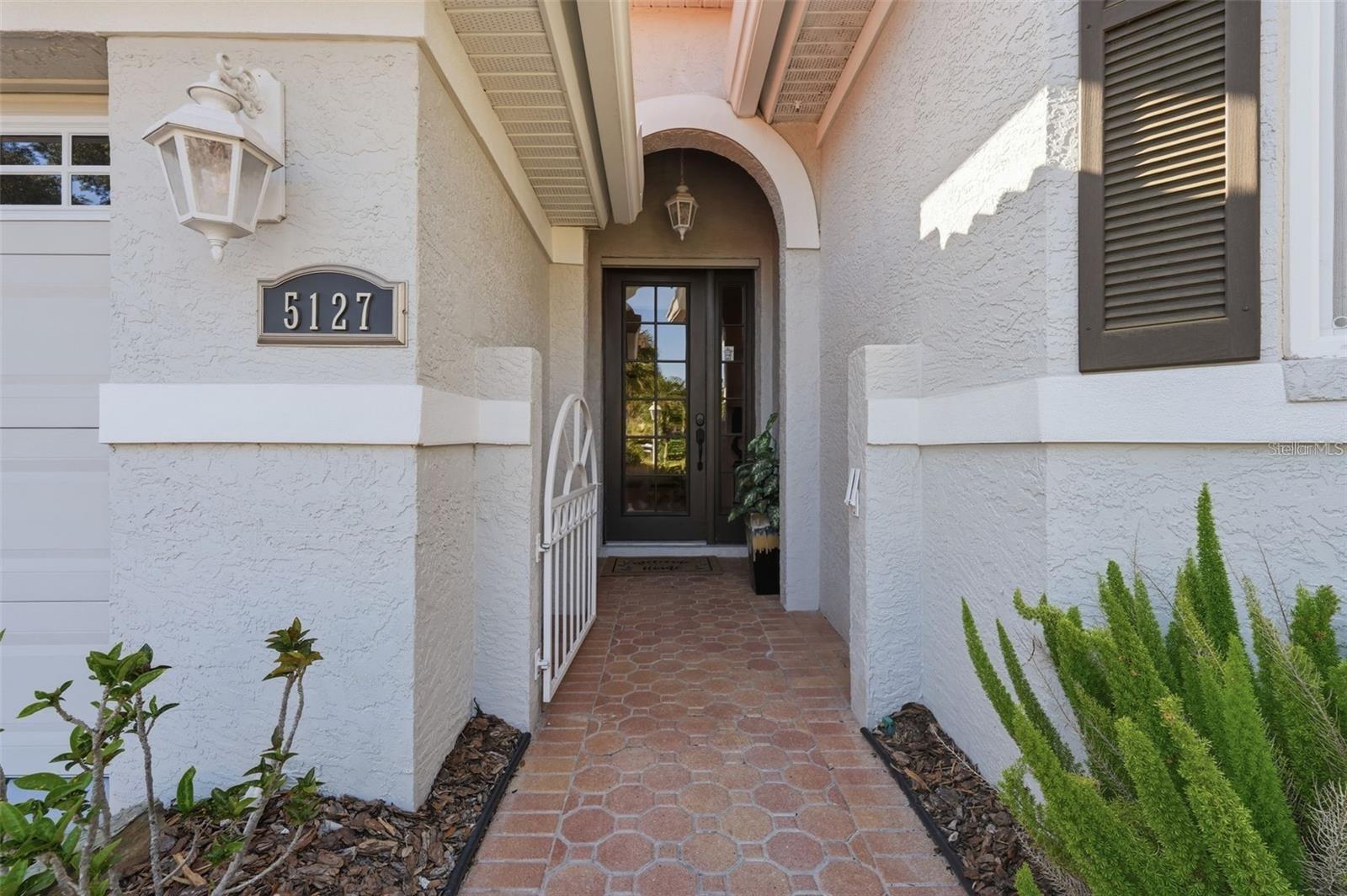 5127 Hanging Moss, Sarasota, FL 34238