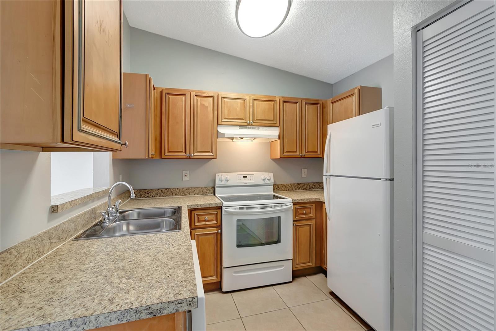 1212 Coolmont, Brandon, FL 33511