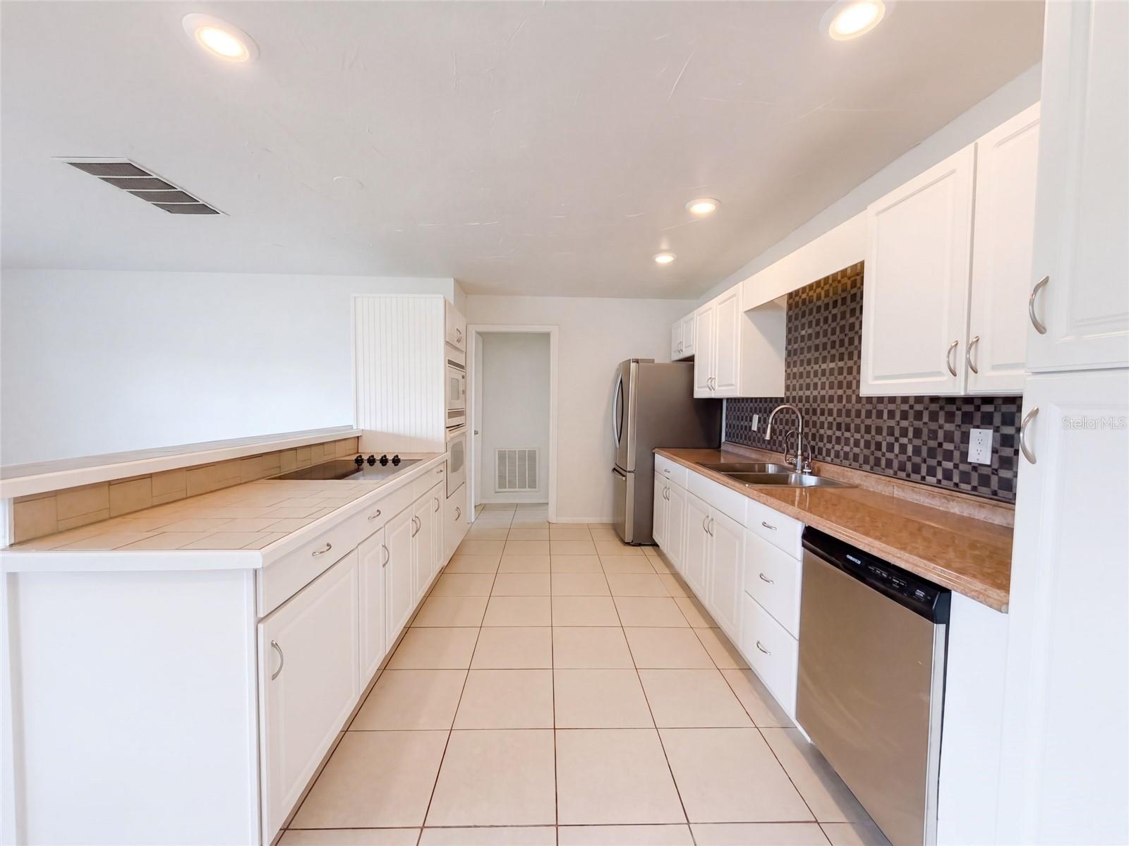 124 San Benito, North Port, FL 34287