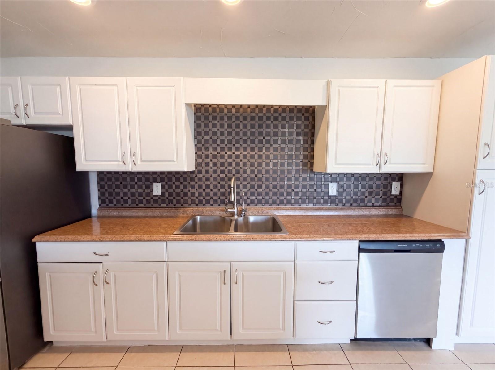 124 San Benito, North Port, FL 34287