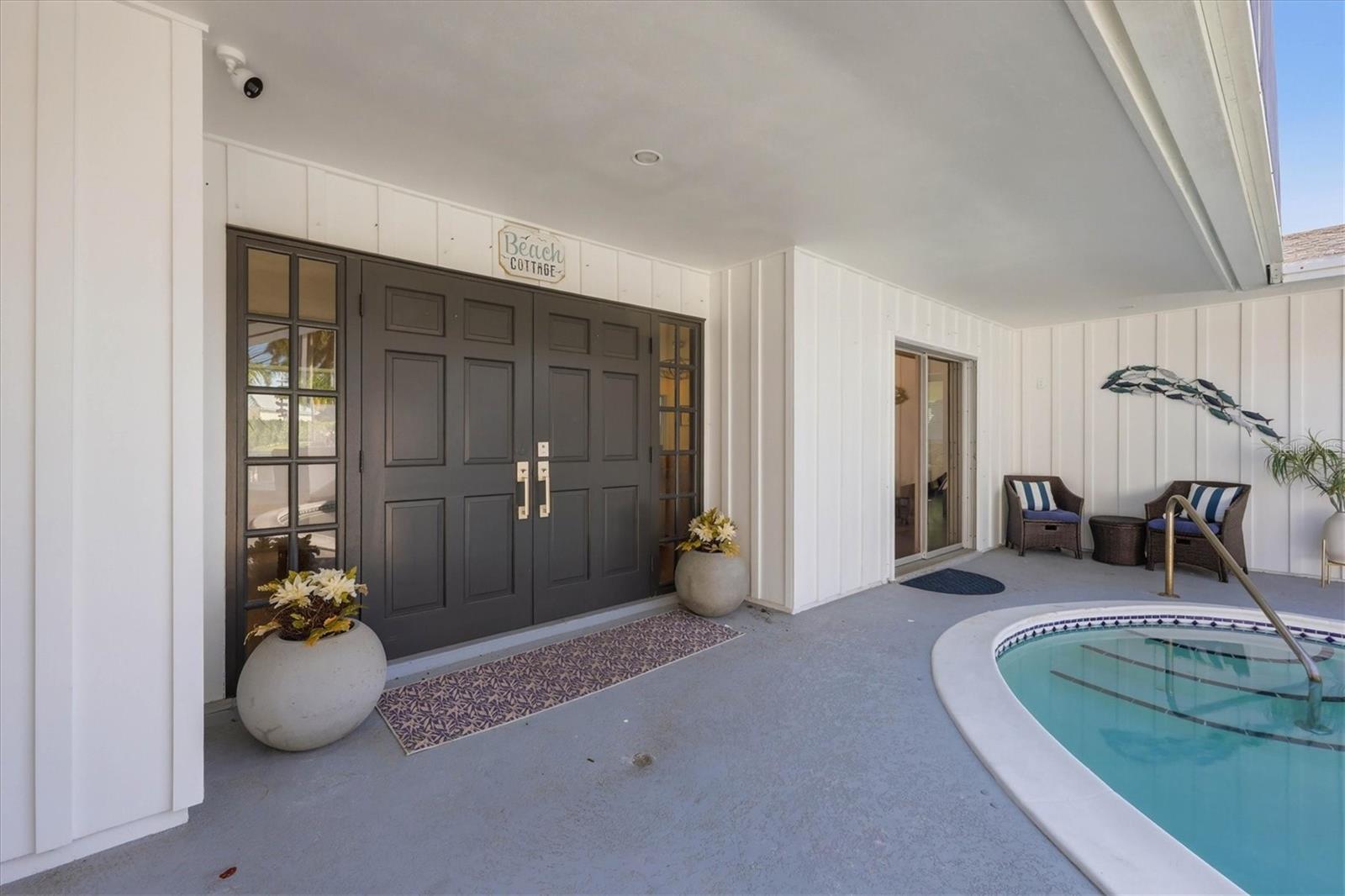 1761 Sandalwood, Sarasota, FL 34231