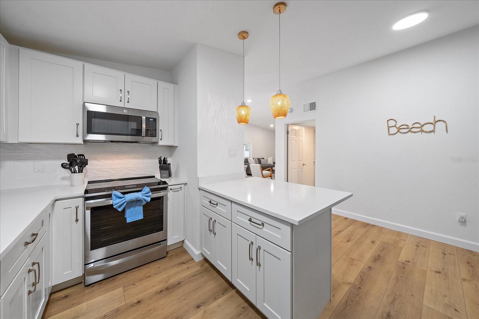 217 46th, Bradenton, FL 34209