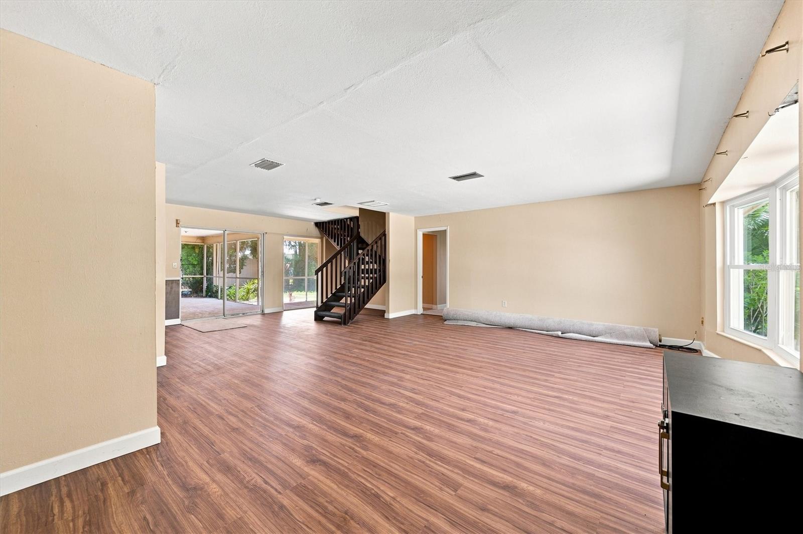 352 Lake, Venice, FL 34293