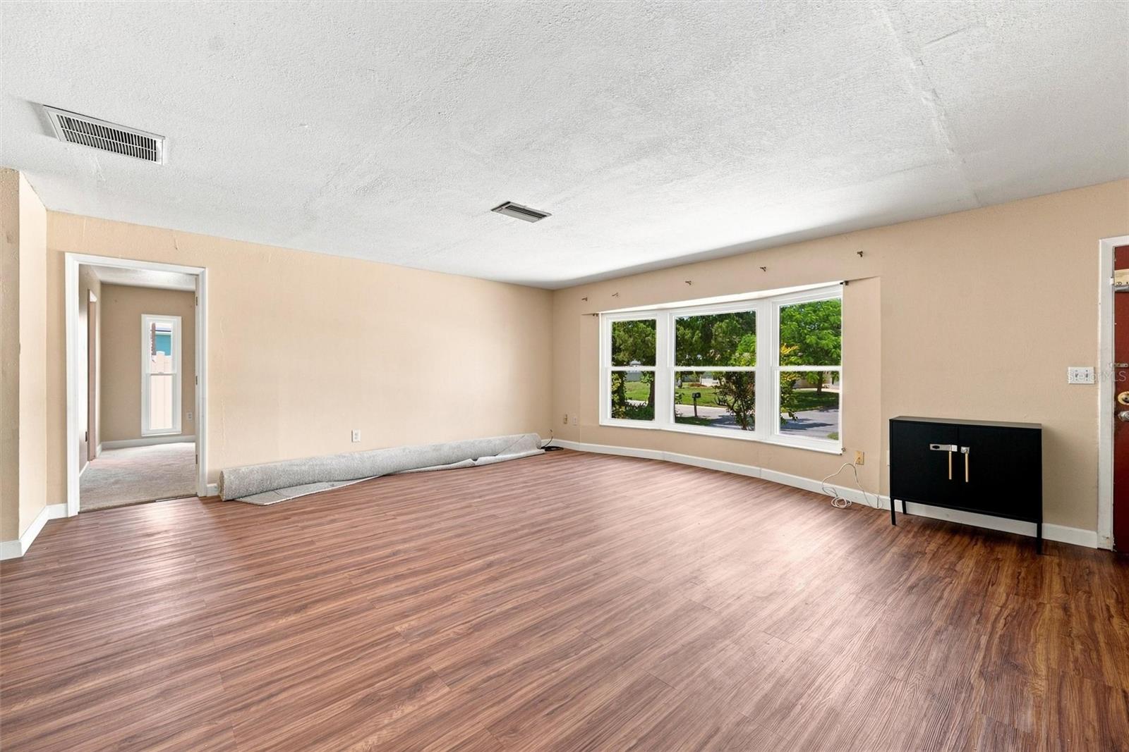 352 Lake, Venice, FL 34293