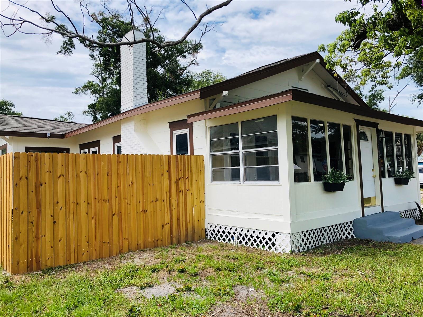 908 Vine, Clearwater, FL 33755