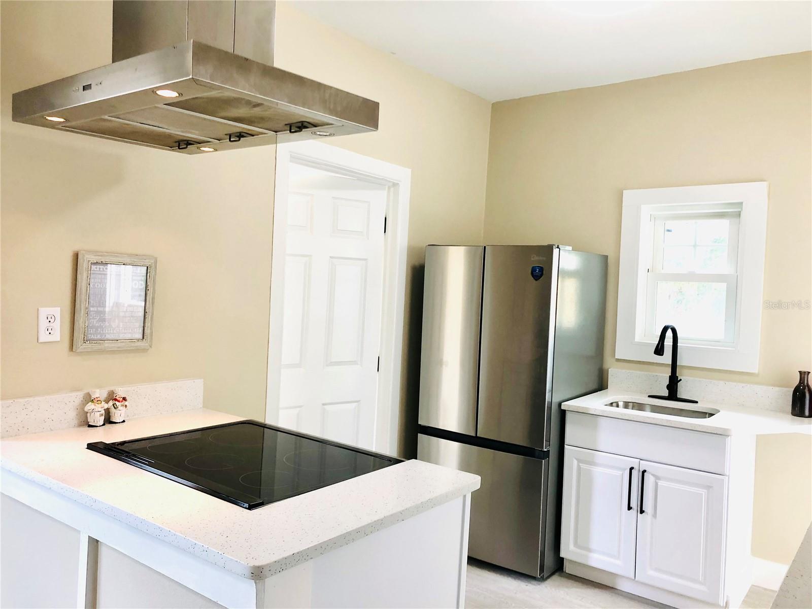 908 Vine, Clearwater, FL 33755