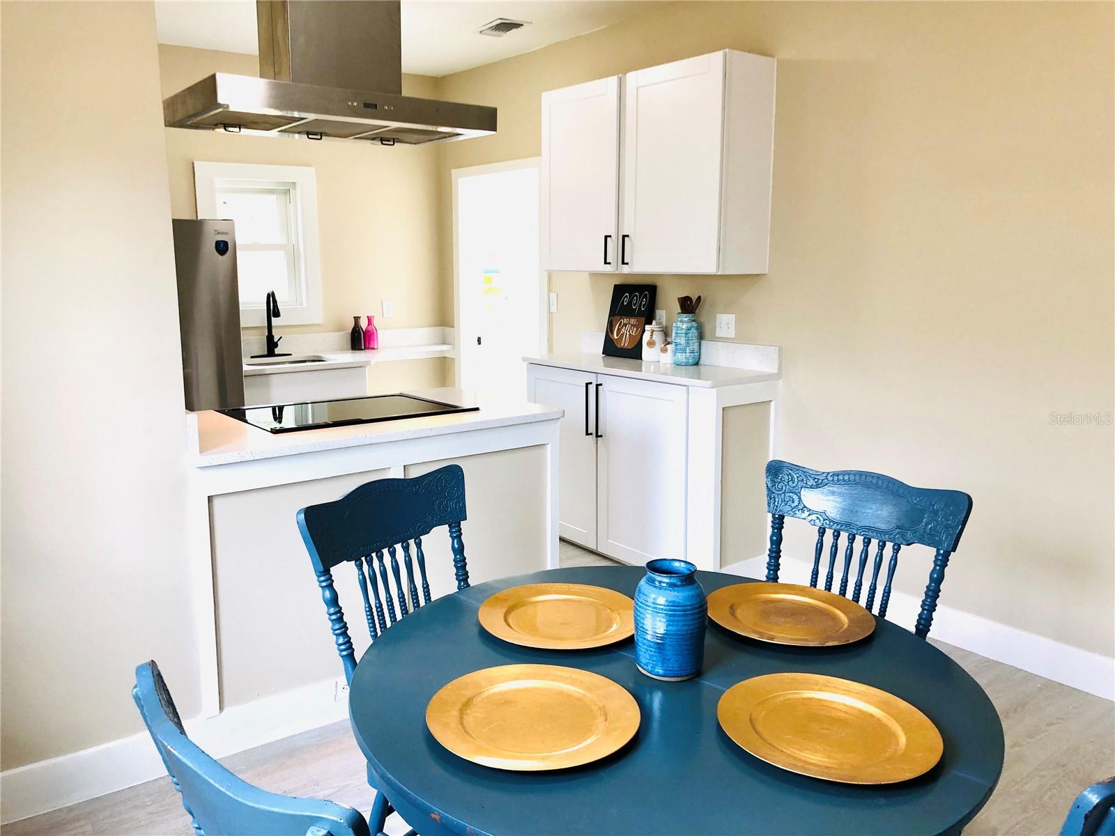 908 Vine, Clearwater, FL 33755