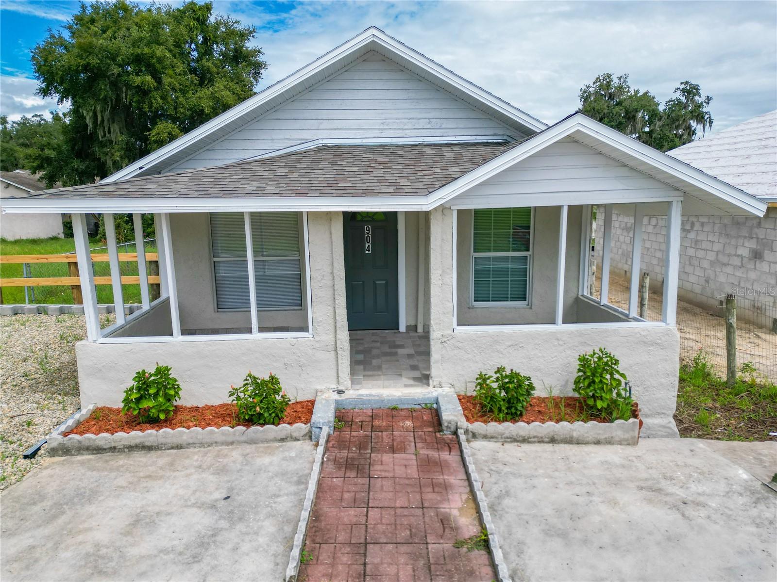 904 Washington, Leesburg, FL 34748