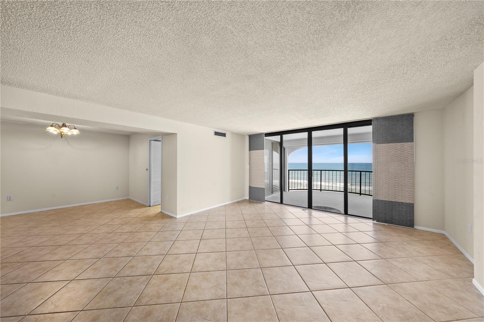 3003 Atlantic Unit 6b4, Daytona Beach Shores, FL 32118