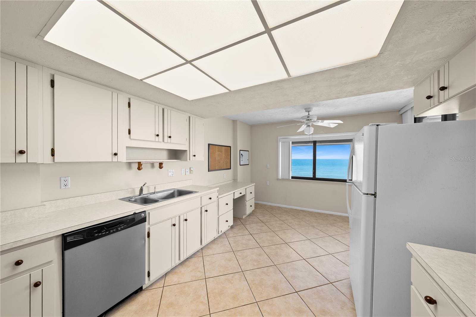 3003 Atlantic Unit 6b4, Daytona Beach Shores, FL 32118