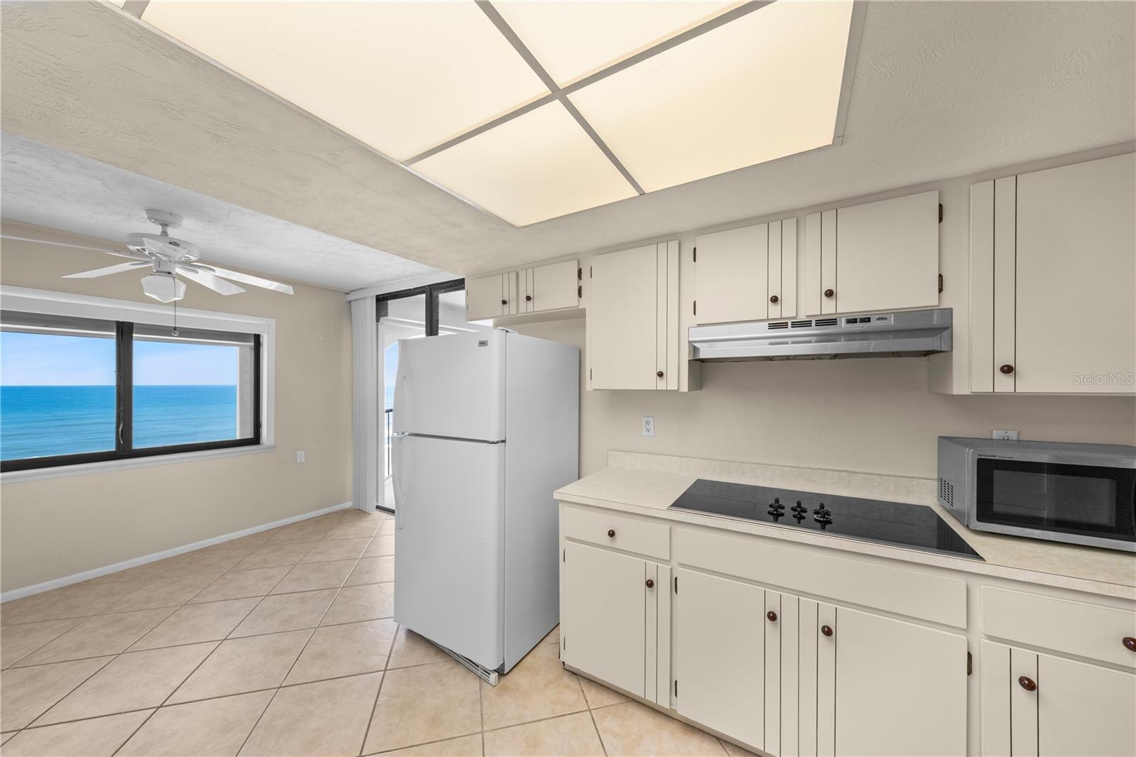 3003 Atlantic Unit 6b4, Daytona Beach Shores, FL 32118
