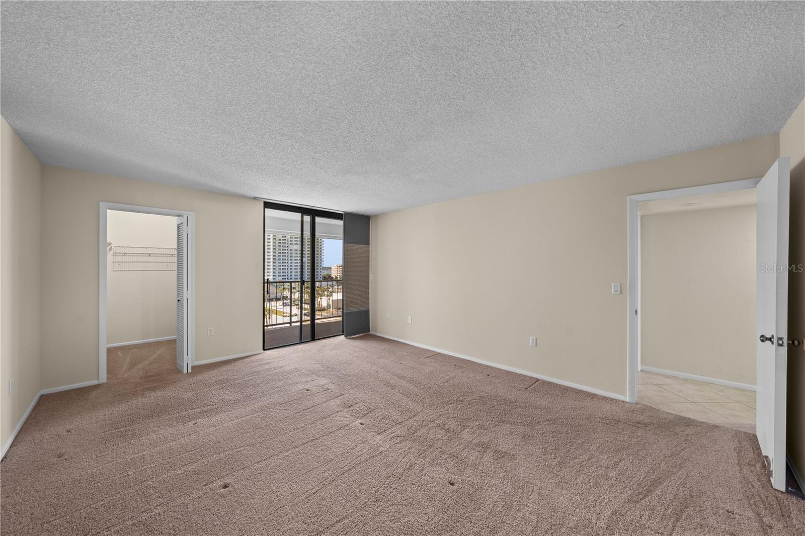 3003 Atlantic Unit 6b4, Daytona Beach Shores, FL 32118
