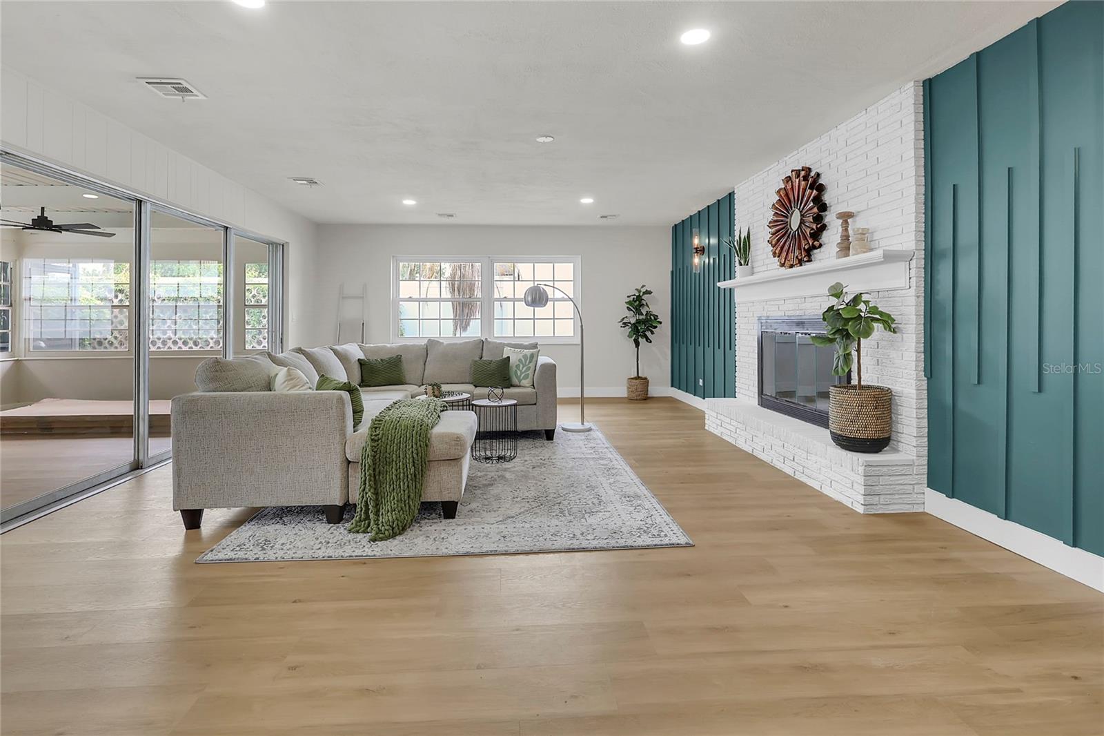 5627 Oakland, Tampa, FL 33617
