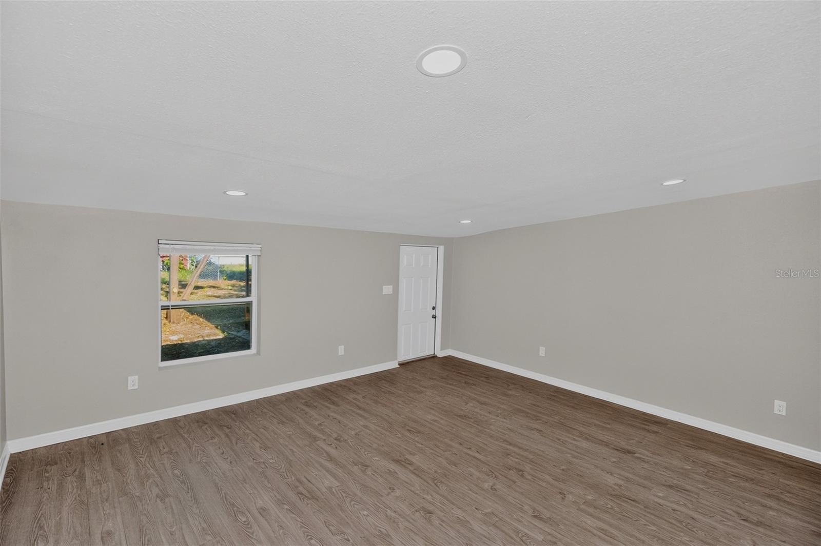 5131 Aragon, St Petersburg, FL 33705
