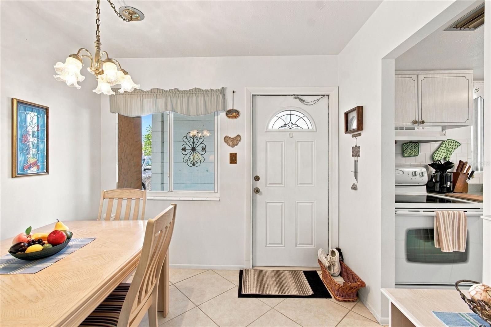 5913 17th Unit 1, Bradenton, FL 34207