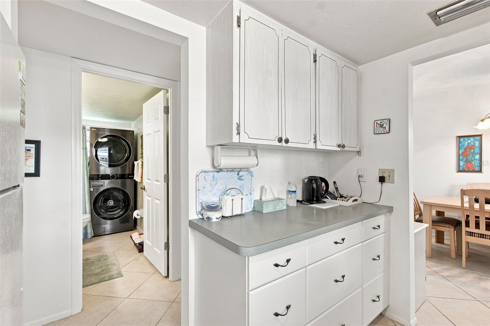 5913 17th Unit 1, Bradenton, FL 34207