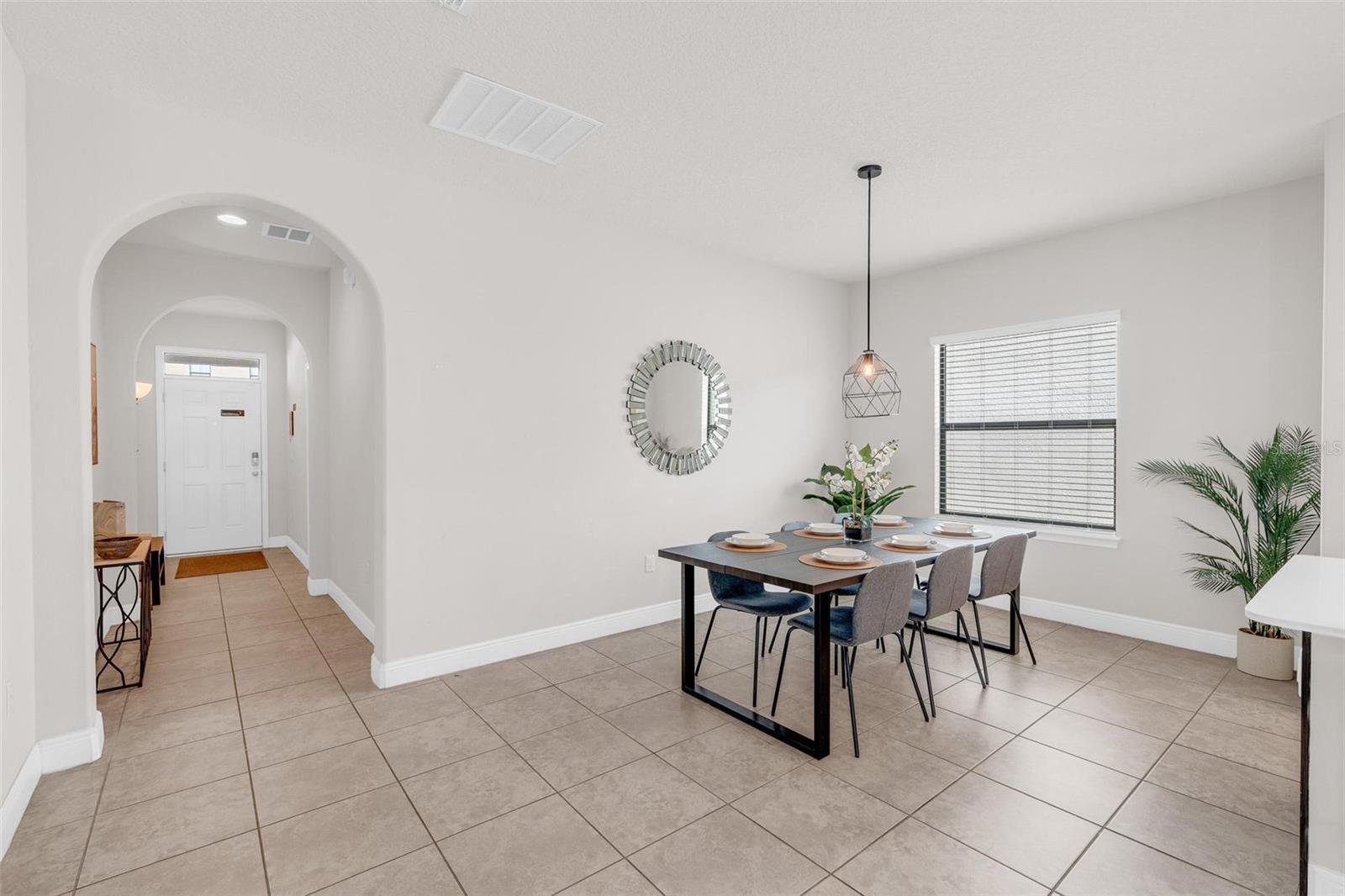 134 Angela's, Haines City, FL 33844