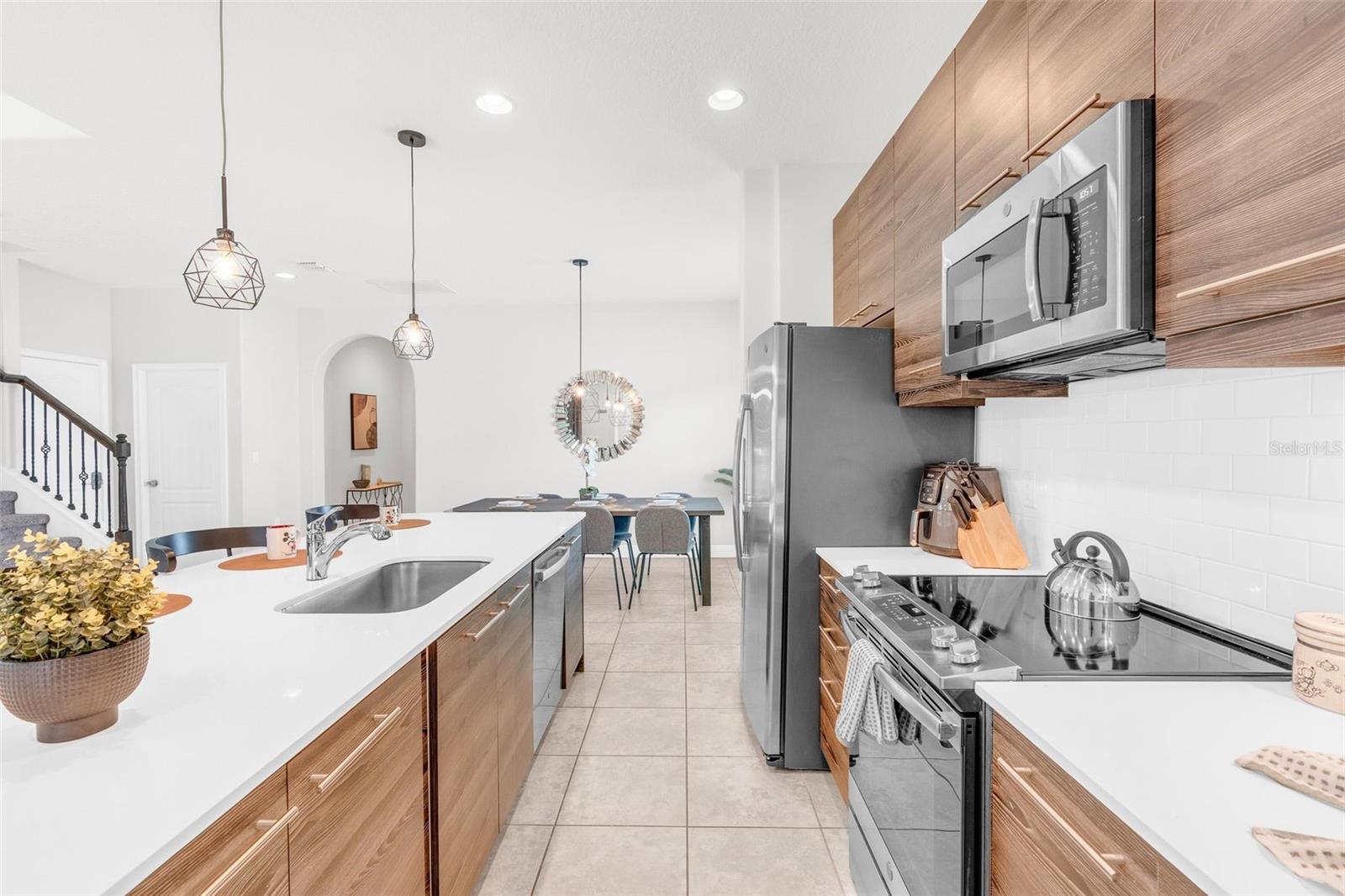 134 Angela's, Haines City, FL 33844