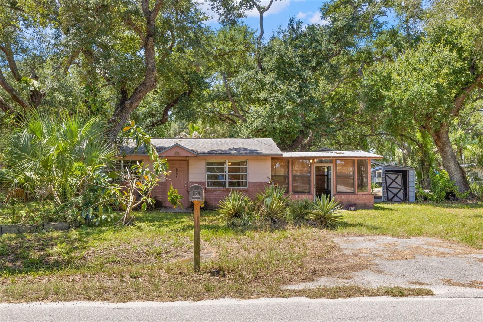 6903 Ohio, Gibsonton, FL 33534