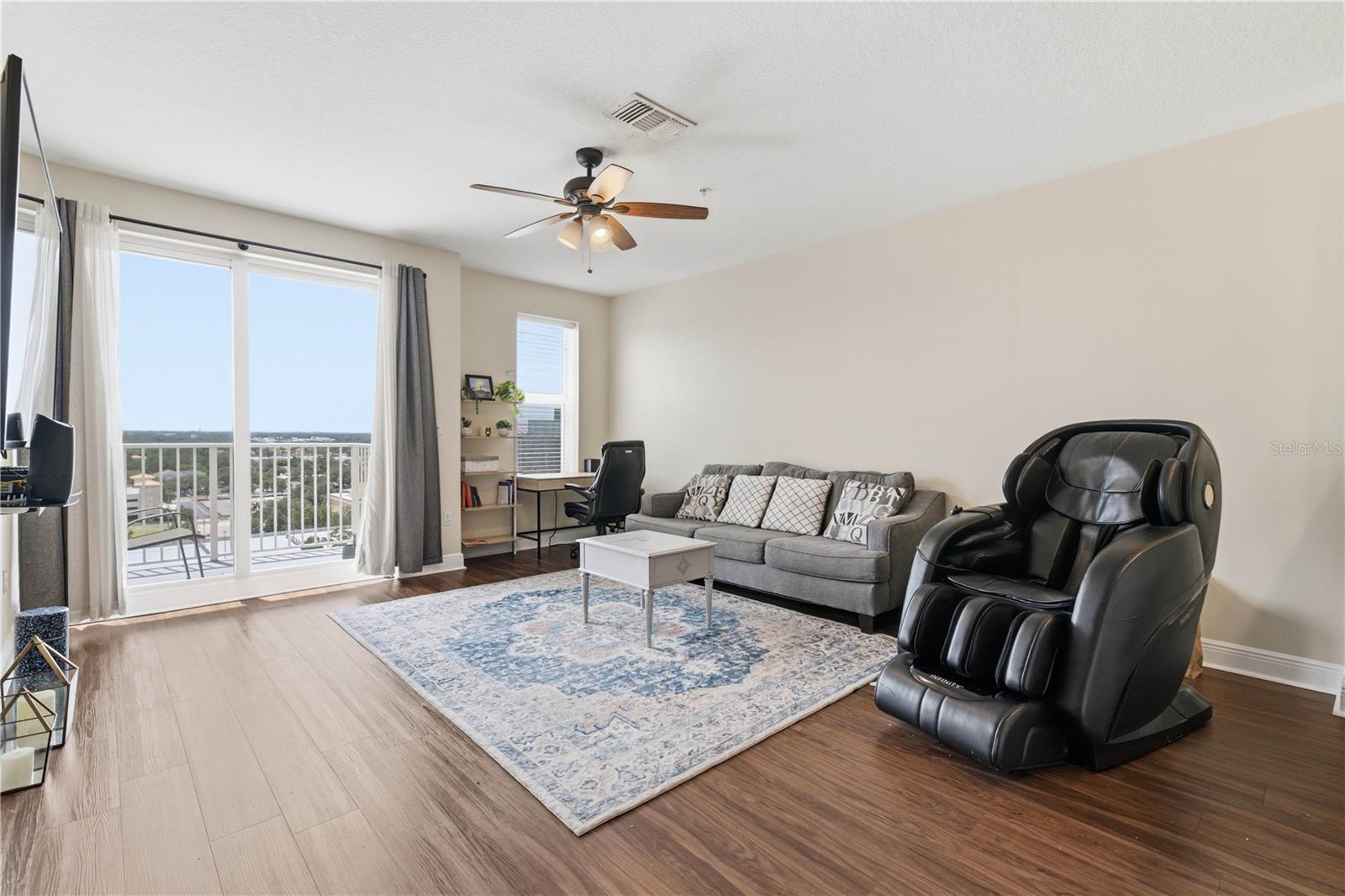 628 Cleveland Unit 1314, Clearwater, FL 33755