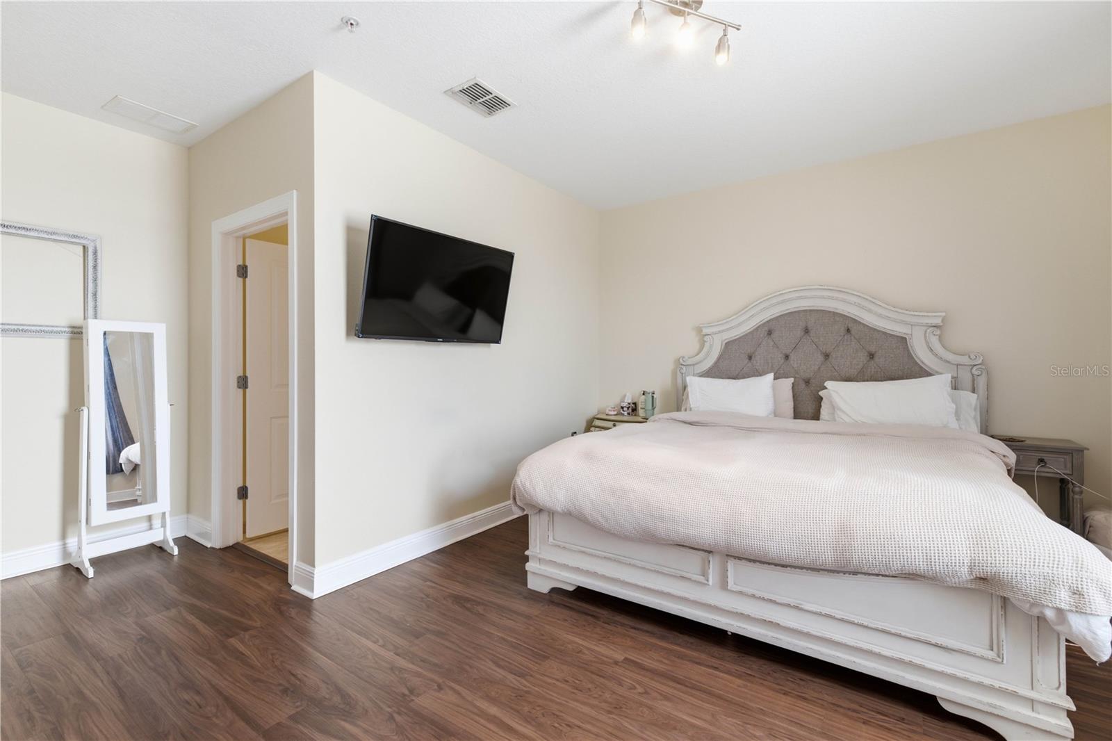 628 Cleveland Unit 1314, Clearwater, FL 33755