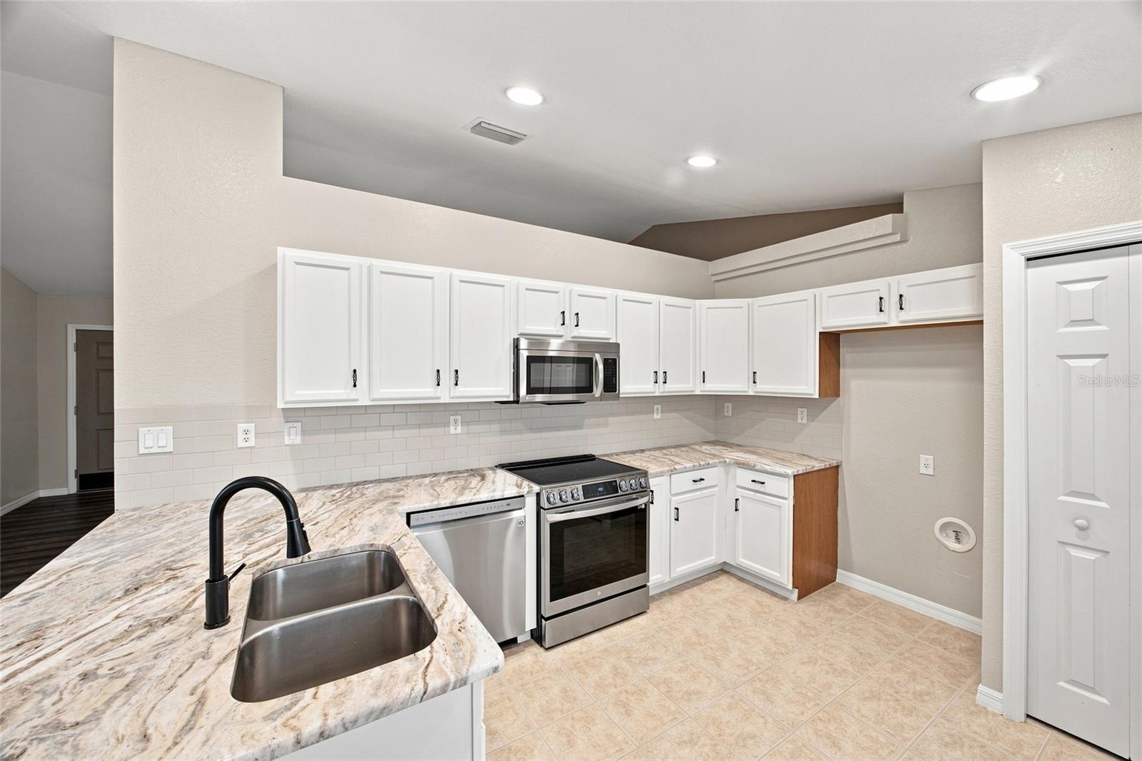 10143 122nd, Belleview, FL 34420