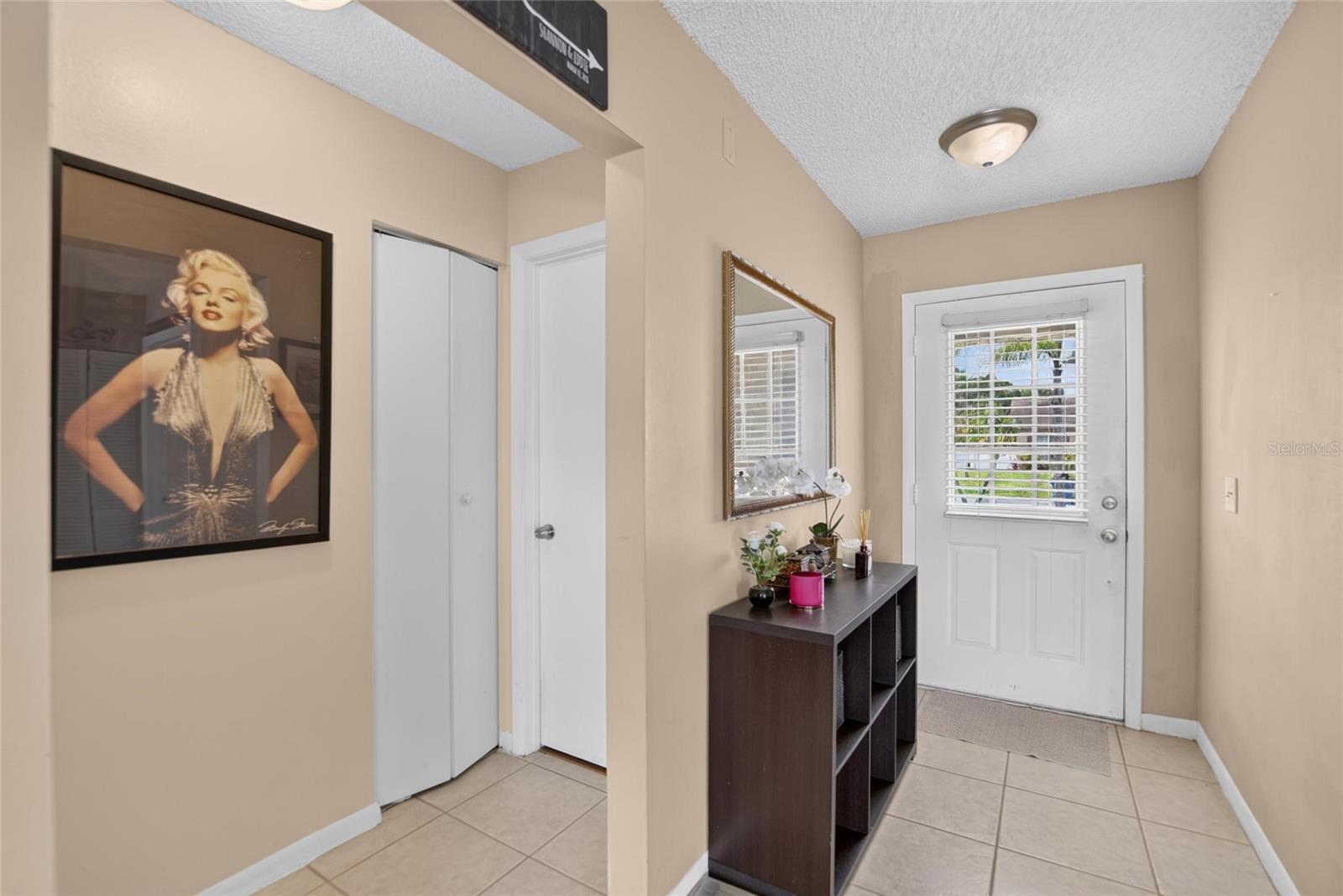 9063 Dixiana Villa, Tampa, FL 33635