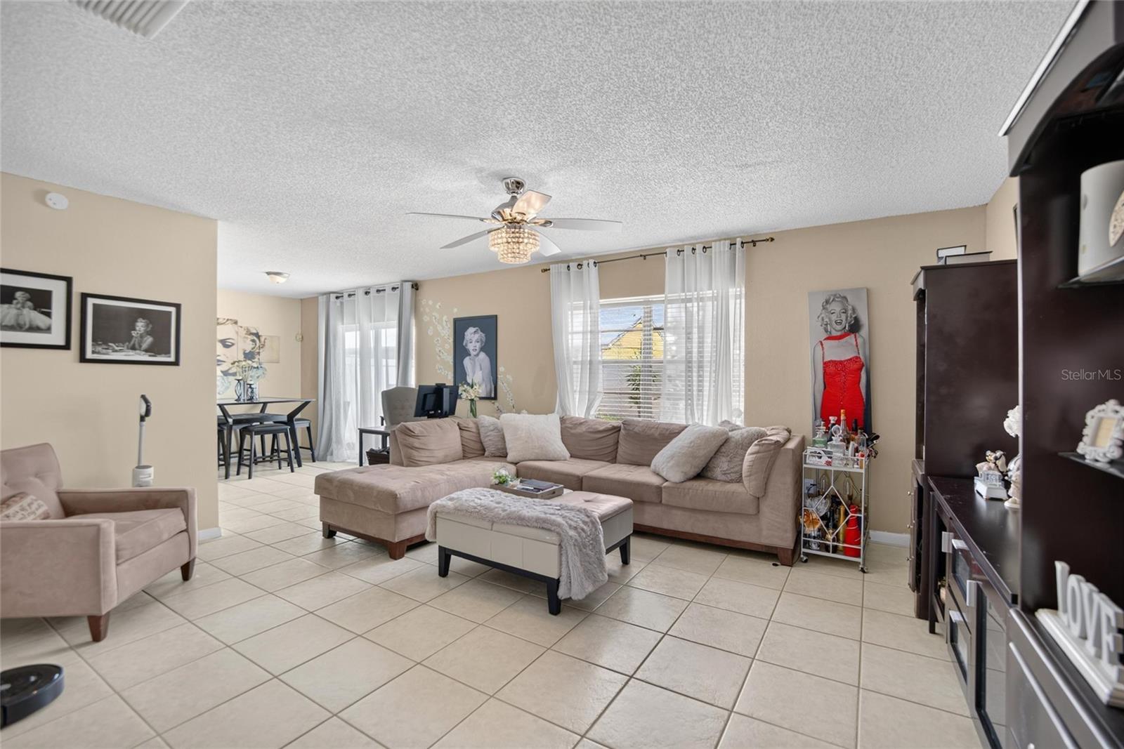 9063 Dixiana Villa, Tampa, FL 33635