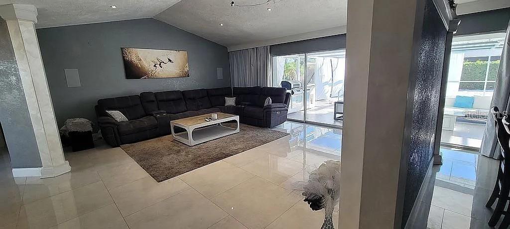 1840 Flametree, Venice, FL 34293