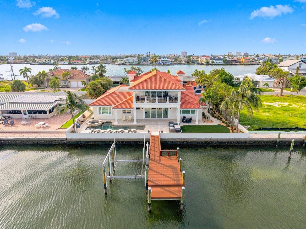 504 55 Th, St Pete Beach, FL 33706