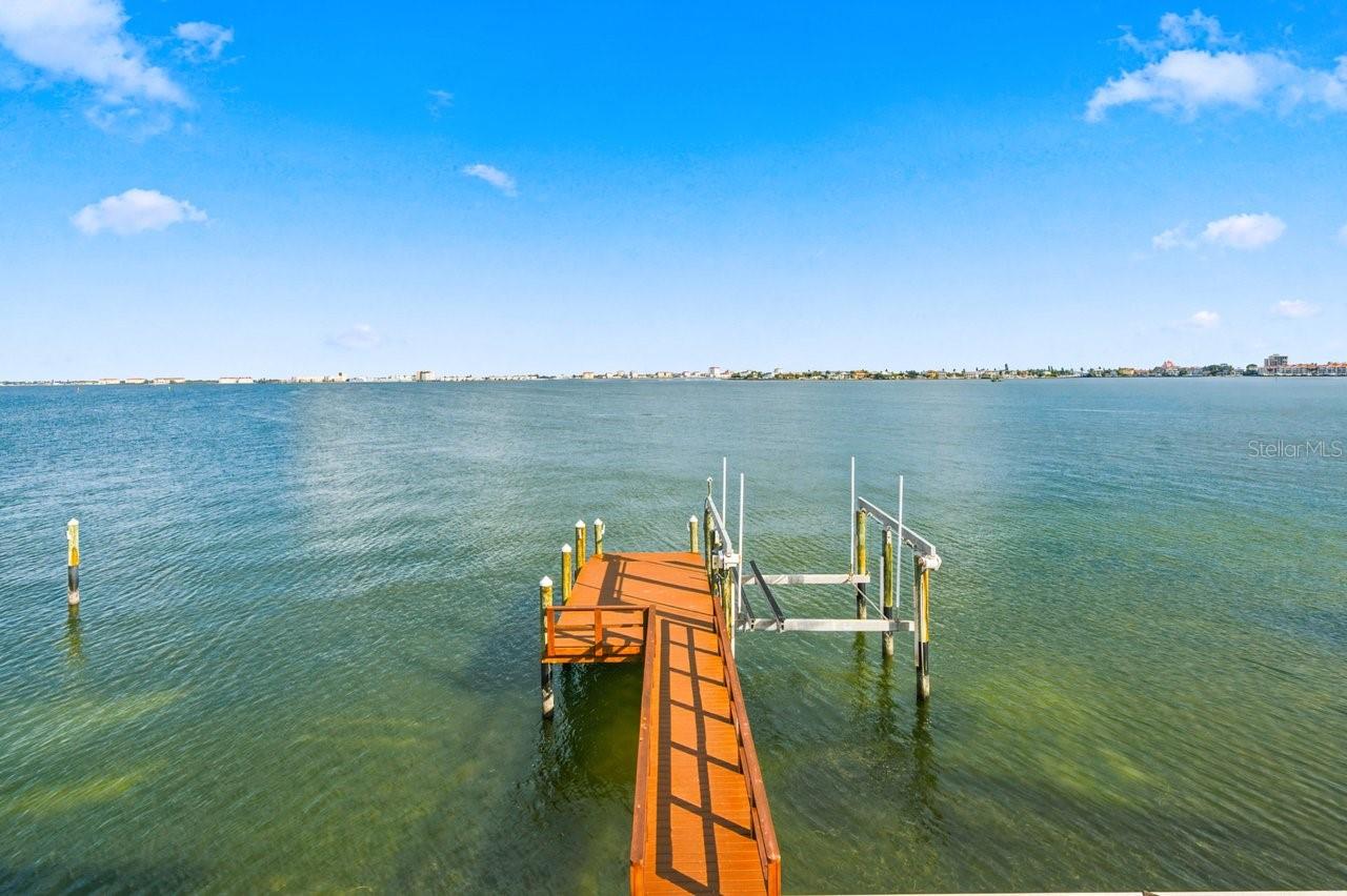 504 55 Th, St Pete Beach, FL 33706