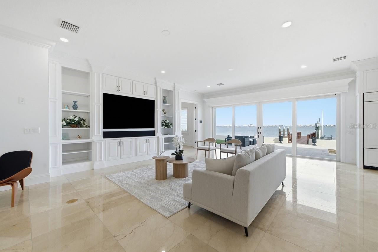 504 55 Th, St Pete Beach, FL 33706