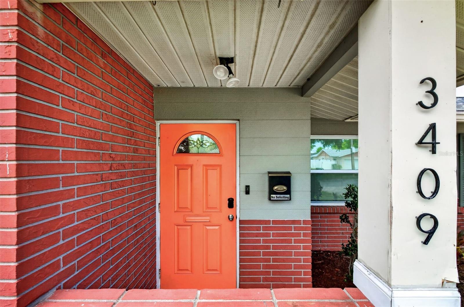 3409 18th Avenue, Bradenton, FL 34205