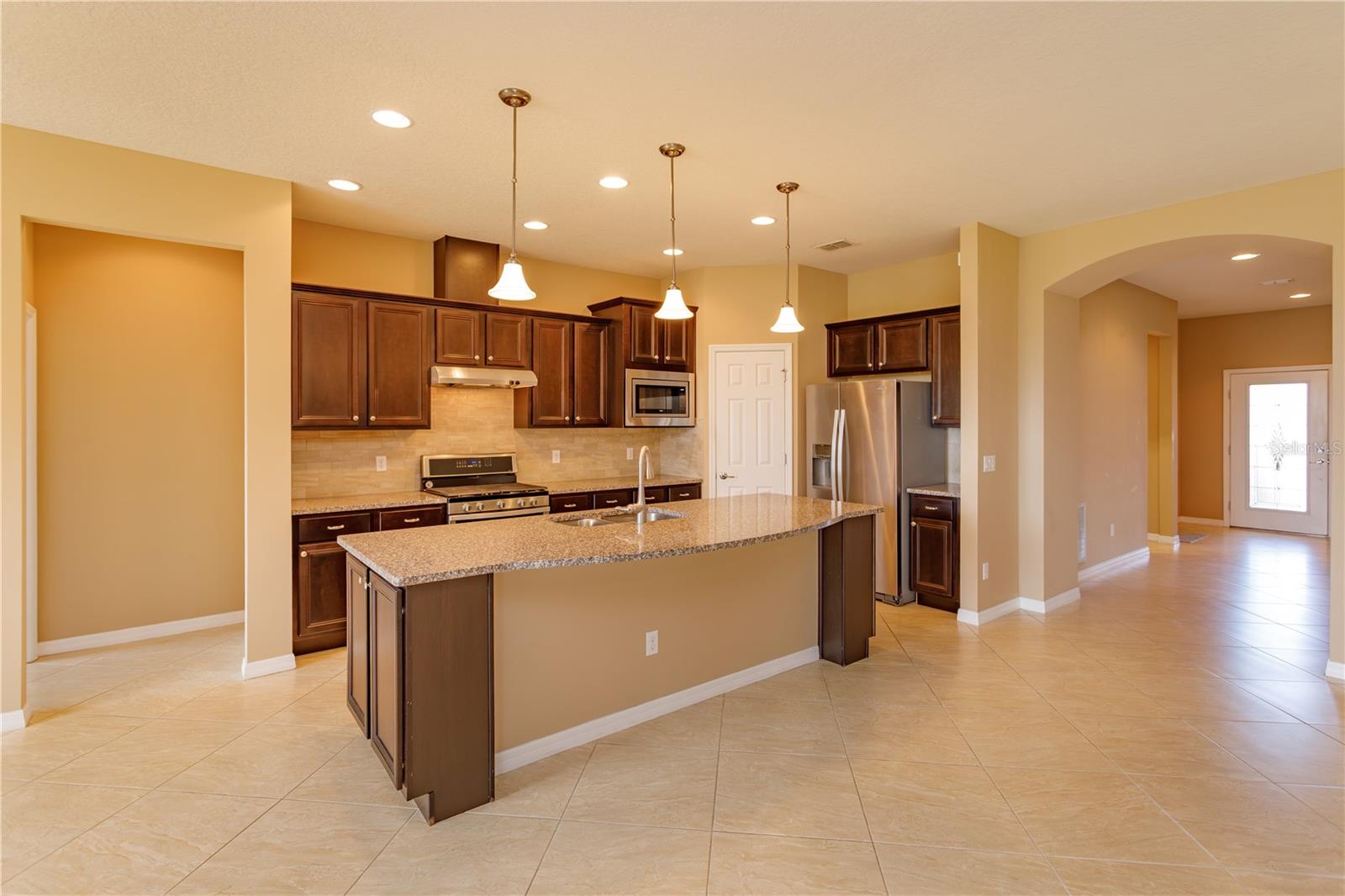 672 Cordoba, Davenport, FL 33837