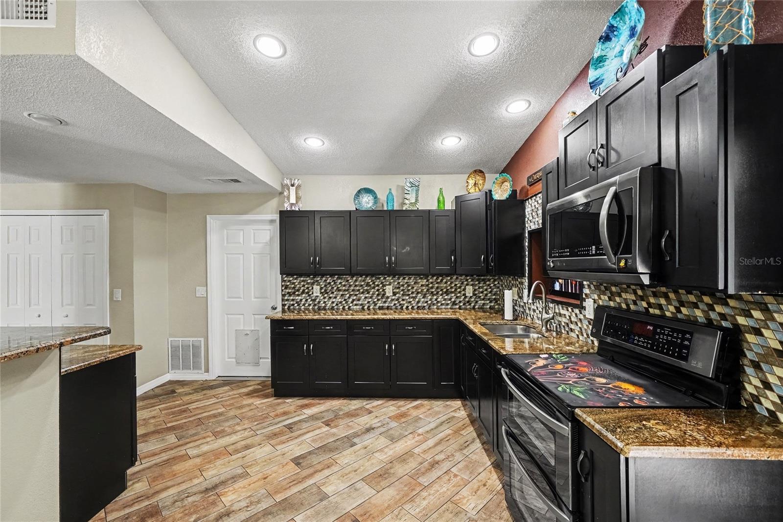 6038 Wedgewood, Orlando, FL 32808