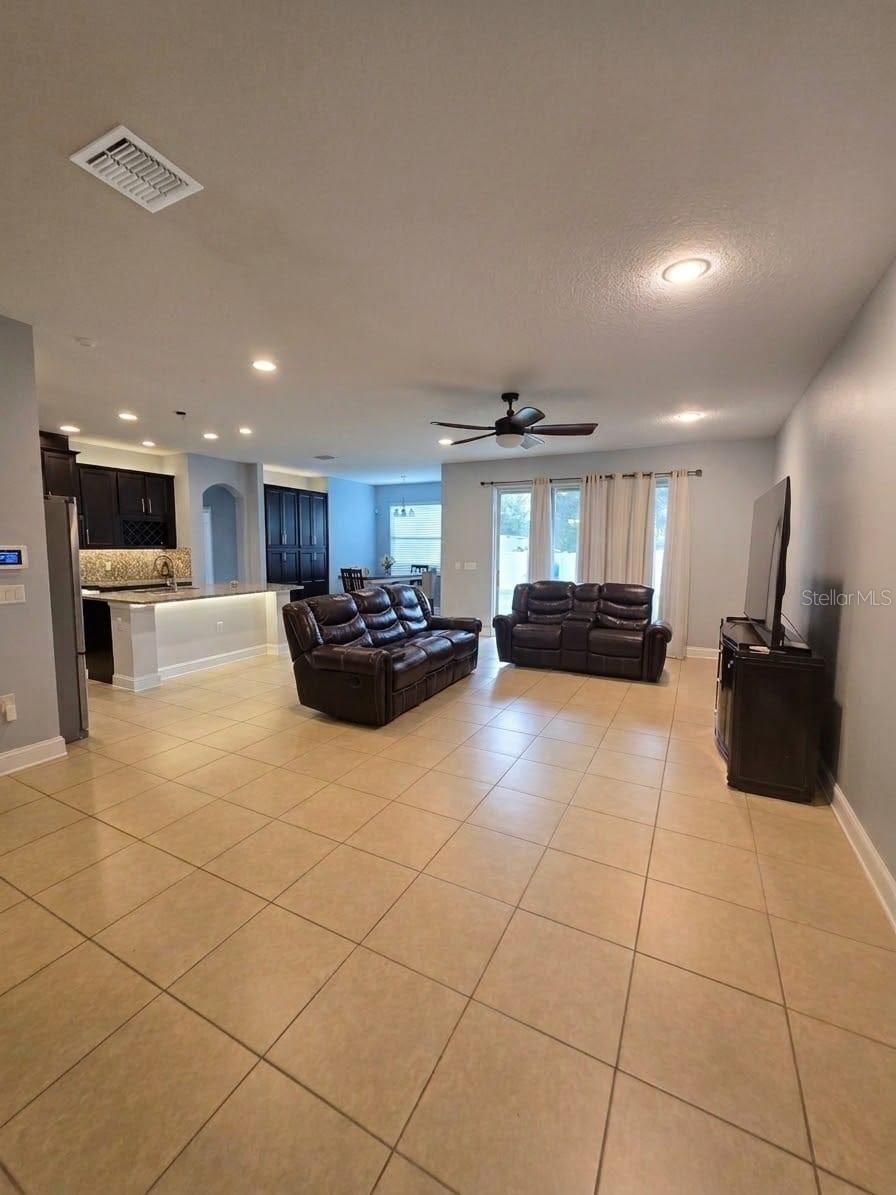 2210 Parkside Meadow, Apopka, FL 32712