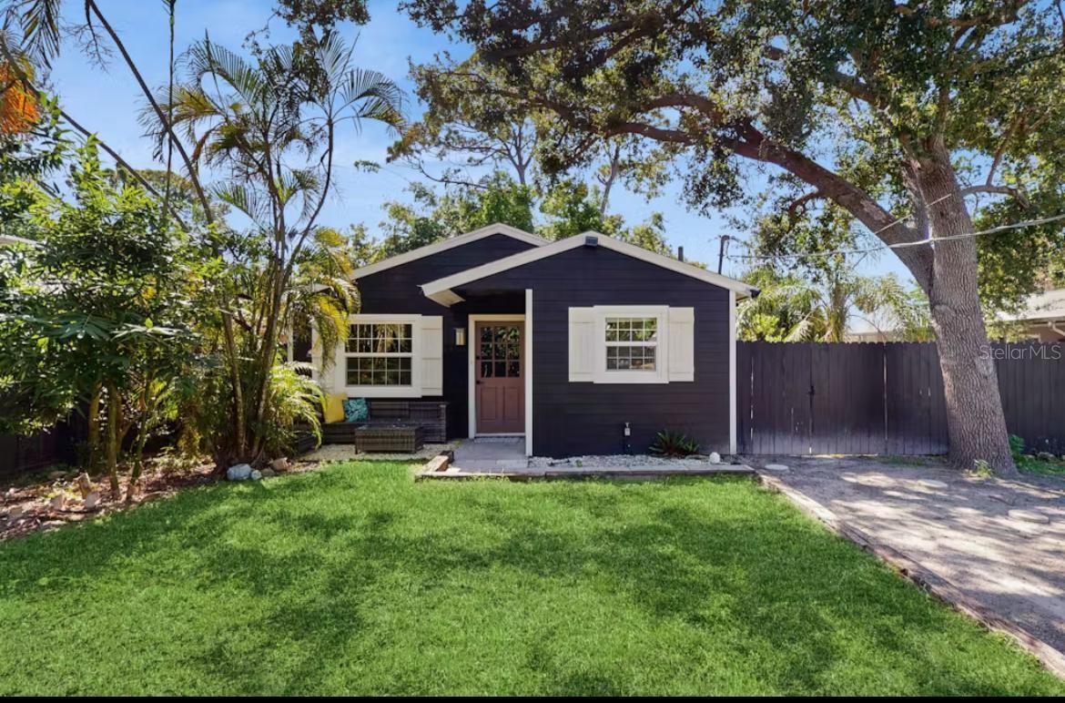 4210 Olive, Sarasota, FL 34231