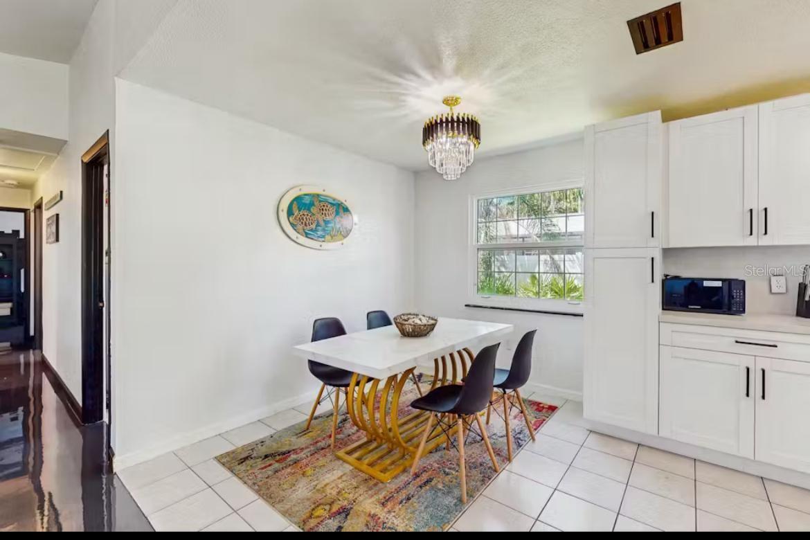 4210 Olive, Sarasota, FL 34231