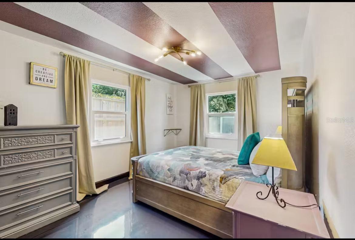4210 Olive, Sarasota, FL 34231