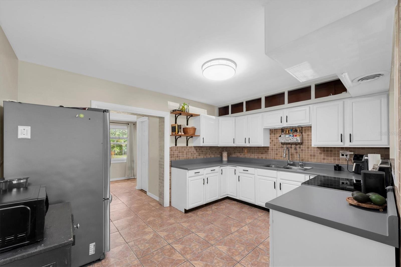 12812 Lake, Largo, FL 33774